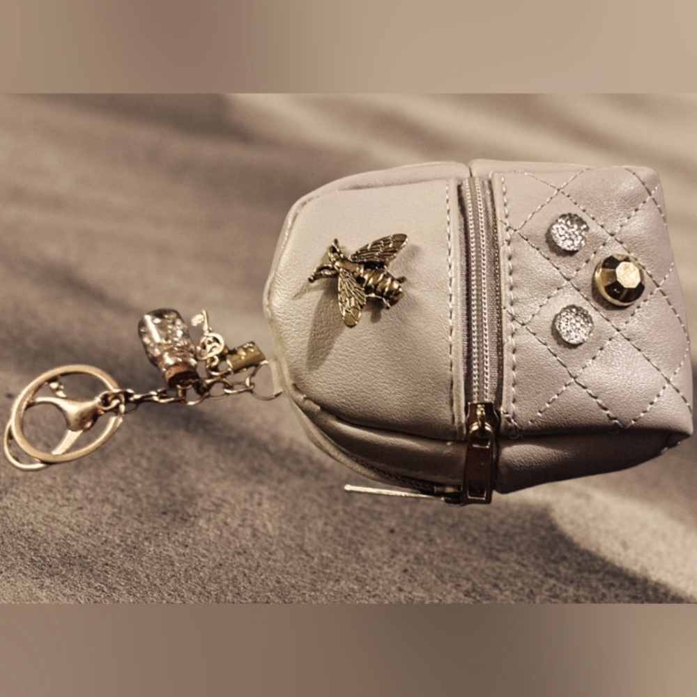 Book Bag Bee Key Chain + Words of Encouragement